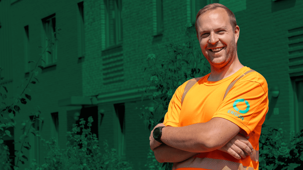 Een grafisch bewerkte videothumbnail van de video Ergon Groen voor bedrijven. Op deze thumbnail is het portret van een collega te zien.